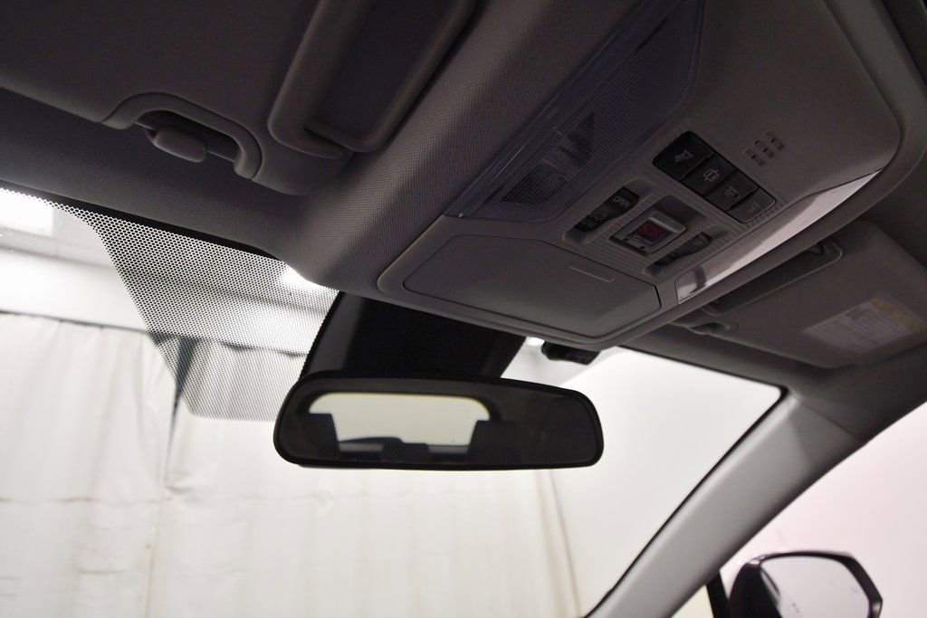 Used 2019 Toyota RAV4 XLE image 28