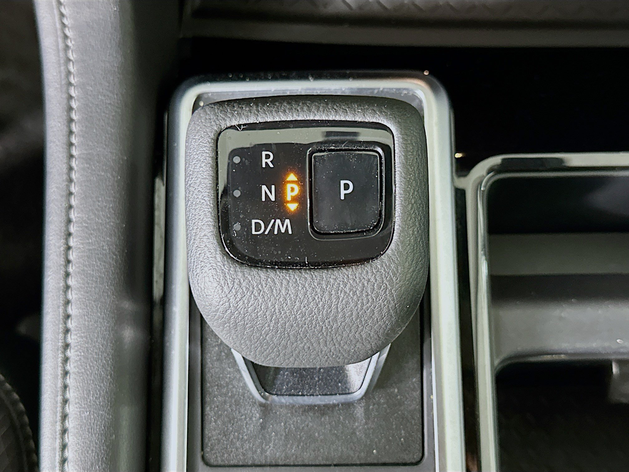 Used 2025 Nissan Pathfinder SV AWD/4WD image 24