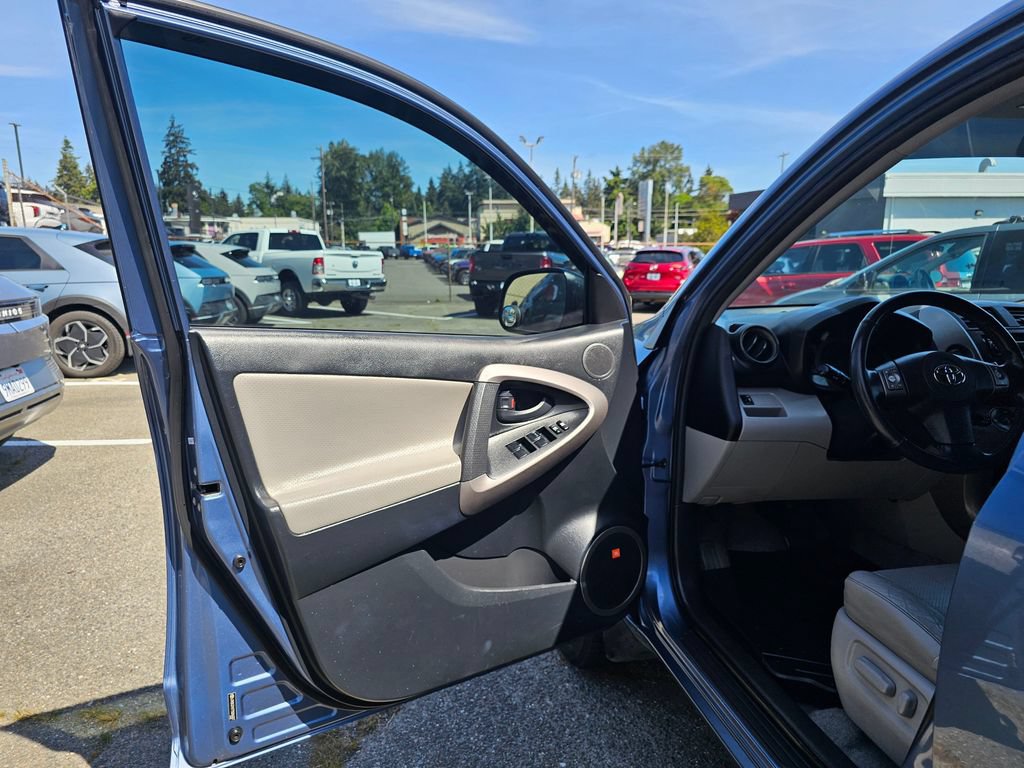 Used 2007 Toyota RAV4 Limited FWD image 20