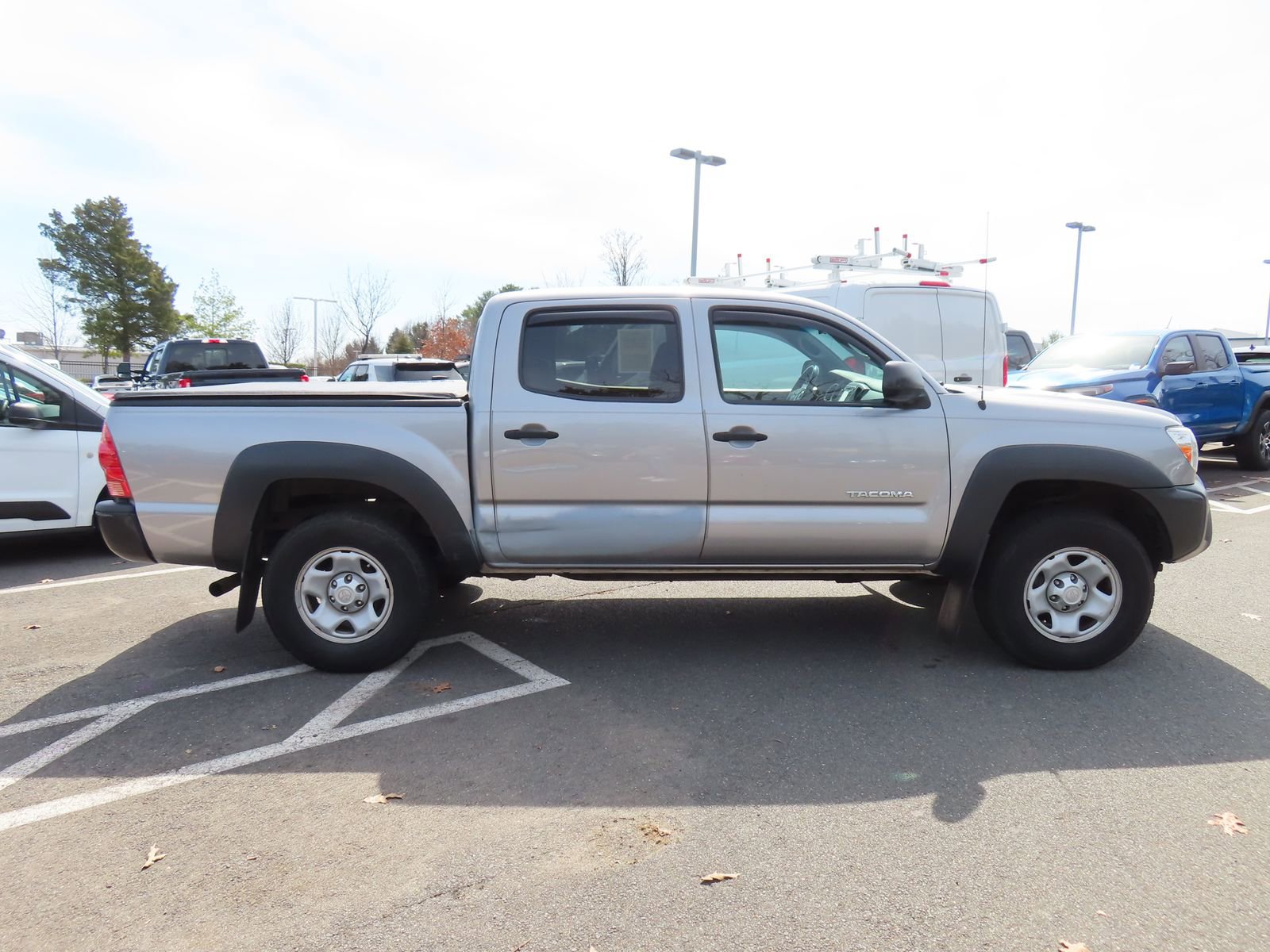 Used 2015 Toyota Tacoma PreRunner w/ Convenience Package image 4