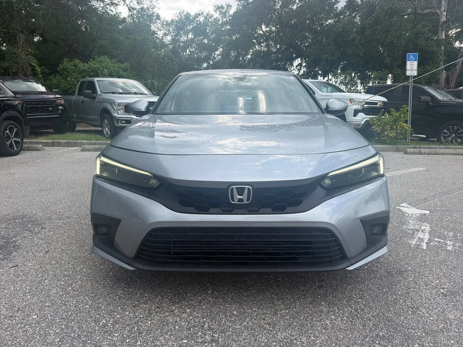 Used 2022 Honda Civic Sport Touring image 4