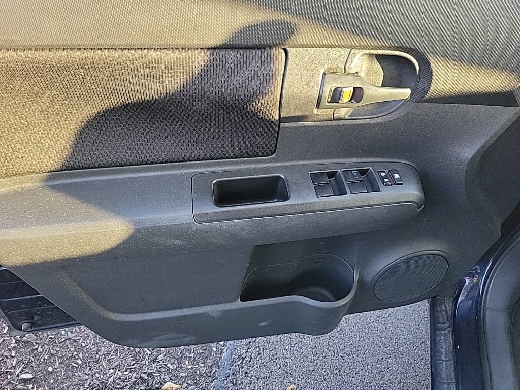 Used 2008 Scion xB FWD image 8