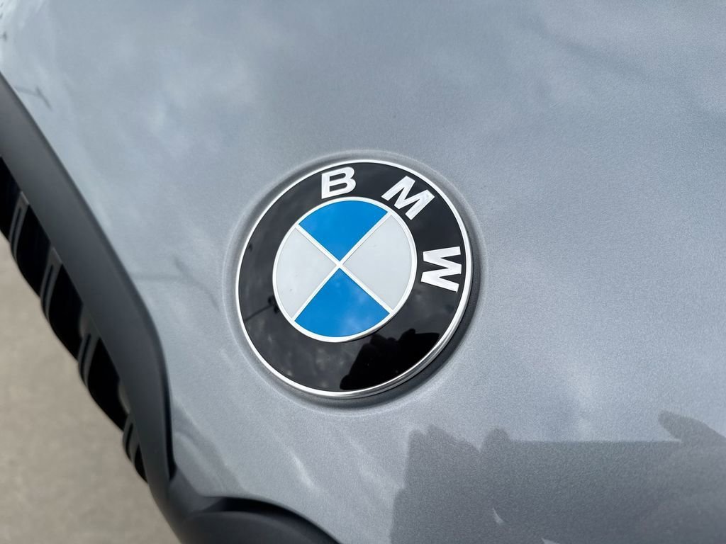 Used 2025 BMW X7 M60i image 33