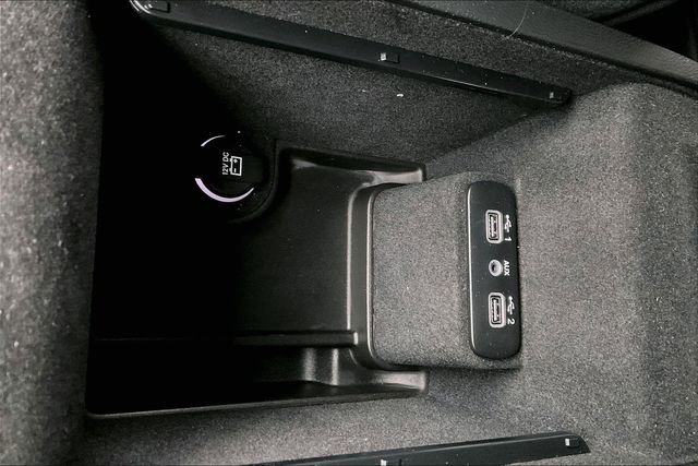 Used 2023 Chrysler 300 Touring image 24