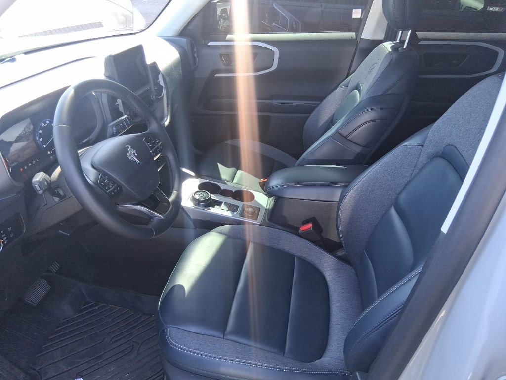 Used 2024 Ford Bronco Sport Outer Banks w/ Tech Package image 15