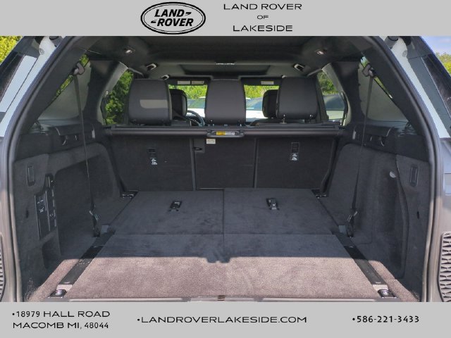 Used 2026 Land Rover Discovery S AWD/4WD image 16