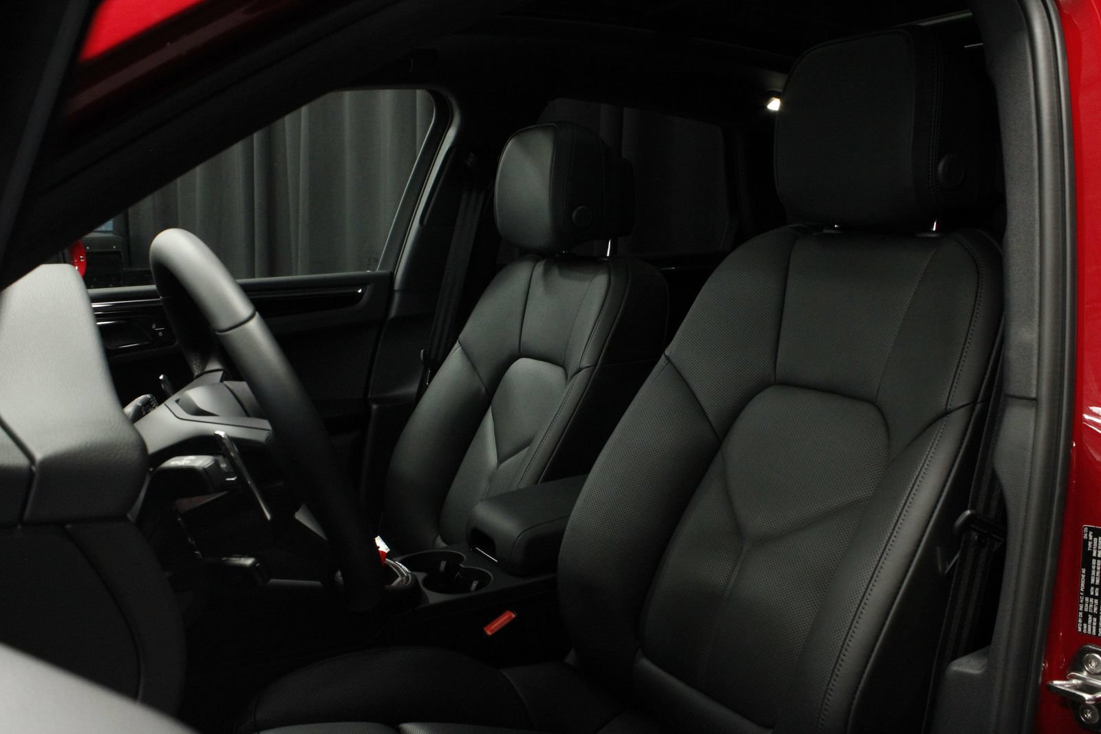 New 2026 Porsche Macan AWD/4WD image 18
