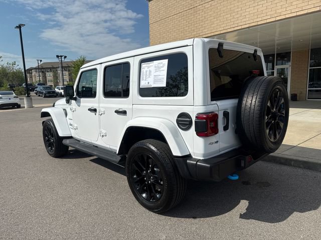 Used 2022 Jeep Wrangler Unlimited Sahara w/ Cold Weather Group image 2