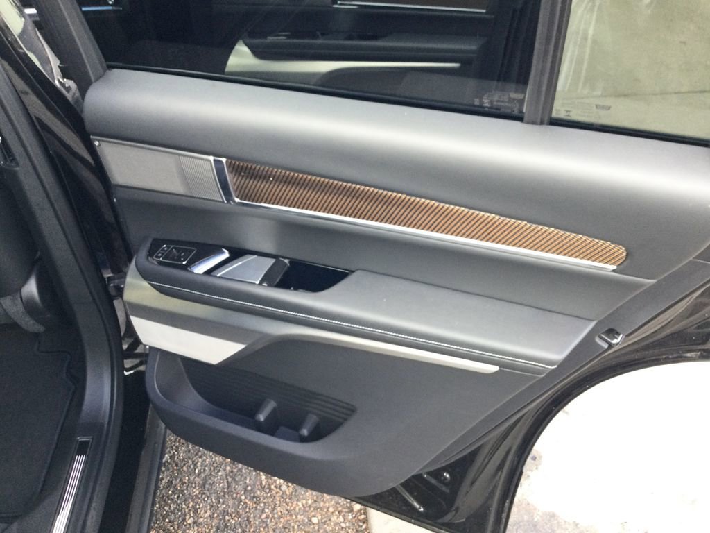 New 2026 Cadillac Vistiq Luxury image 16