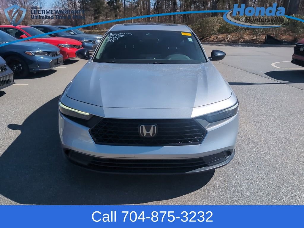 Used 2023 Honda Accord Sport image 2