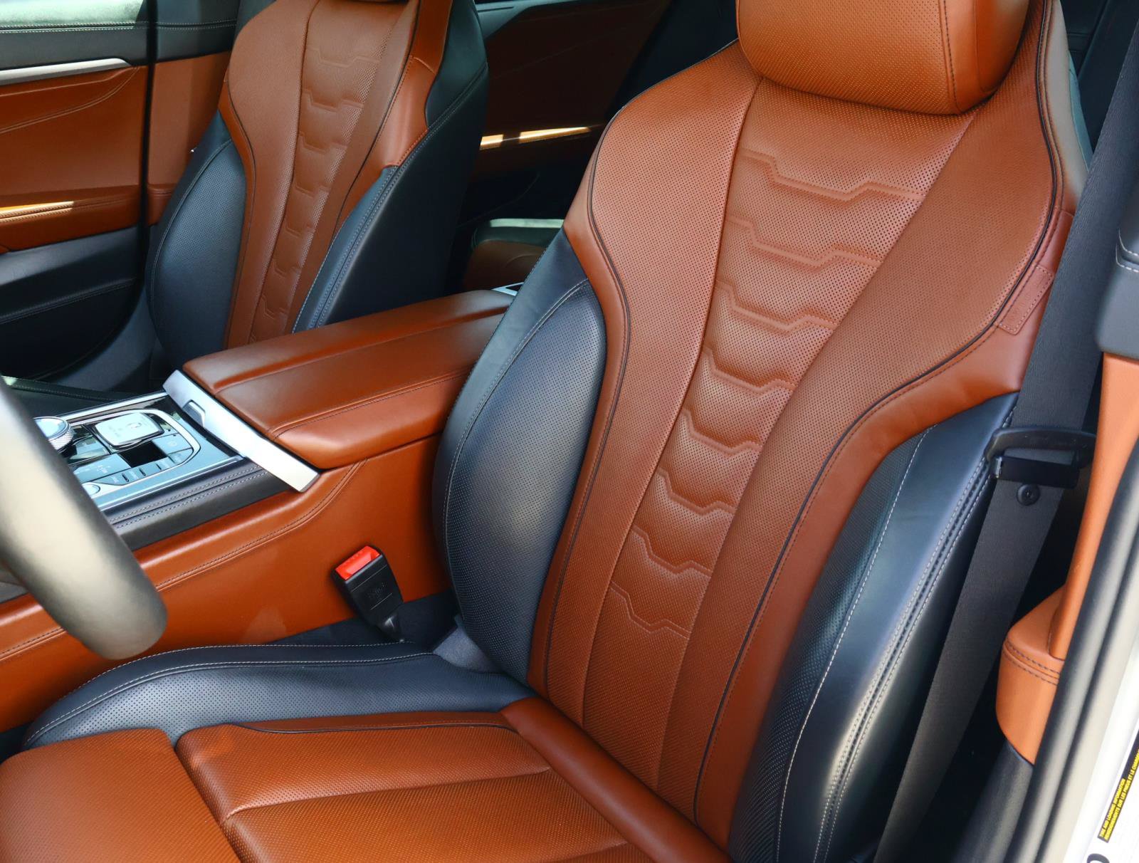 Used 2024 BMW ALPINA B8 xDrive Gran Coupe AWD/4WD image 15