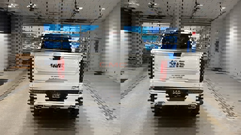 New 2026 GMC Sierra 1500 AT4 w/ AT4 Premium Package image 6