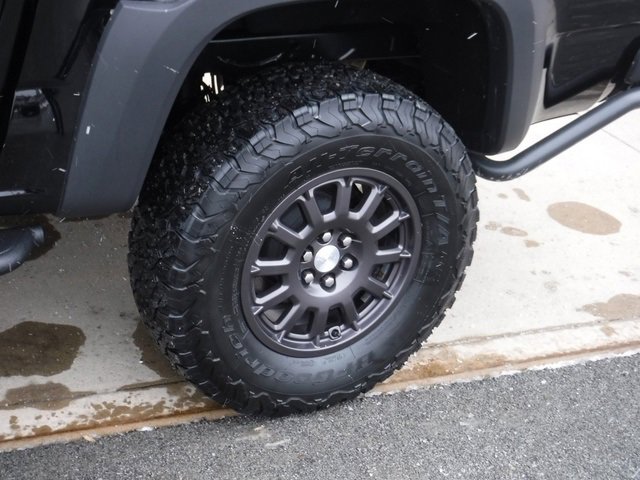 Used 2021 Chevrolet Colorado ZR2 w/ Colorado ZR2 Bison Edition image 3