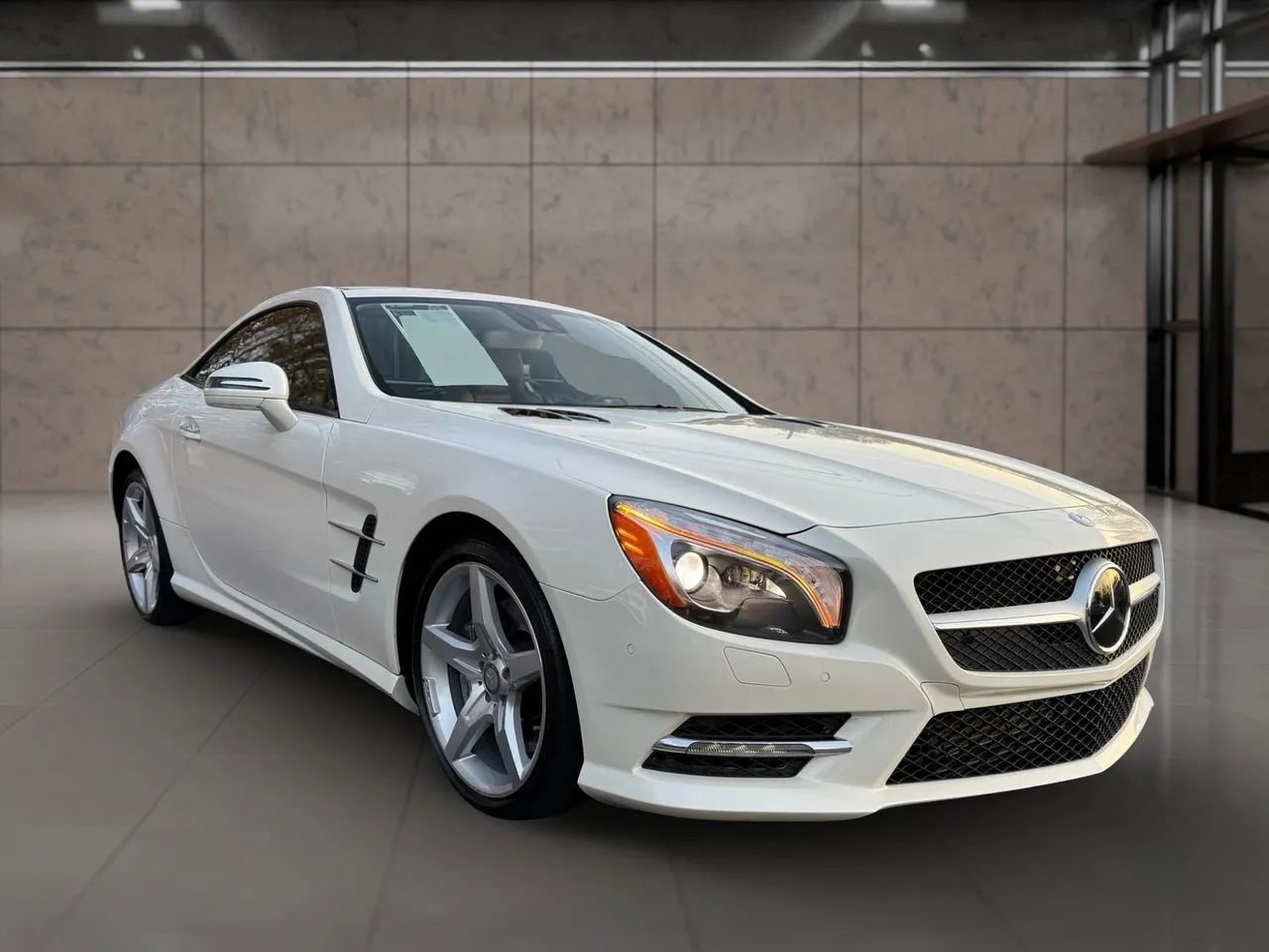 Used 2014 Mercedes-Benz SL 550 image 13