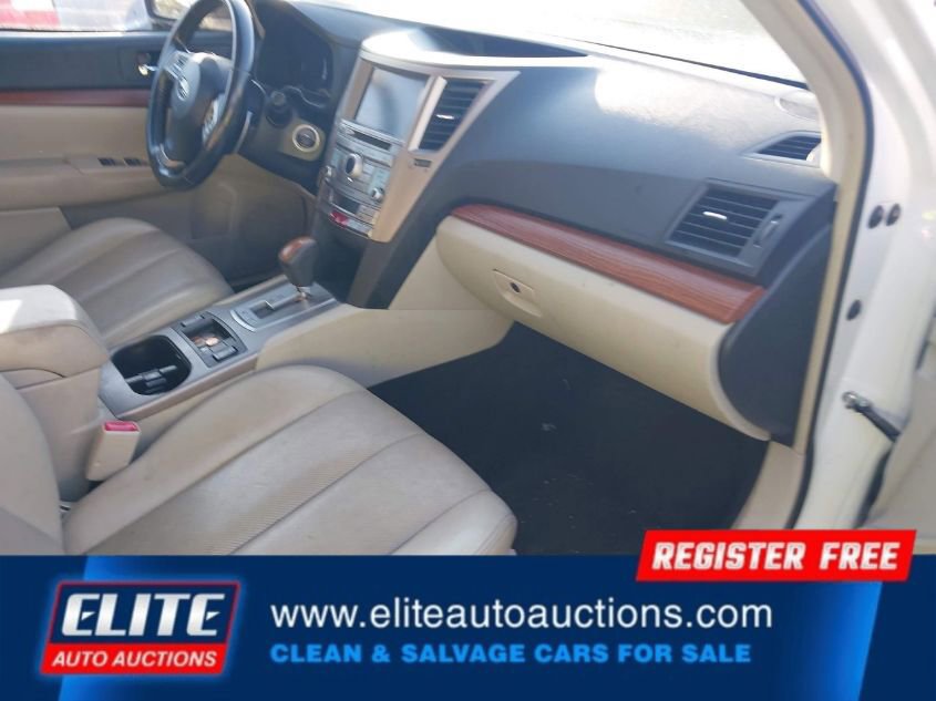 Used 2013 Subaru Outback 2.5i Limited image 9
