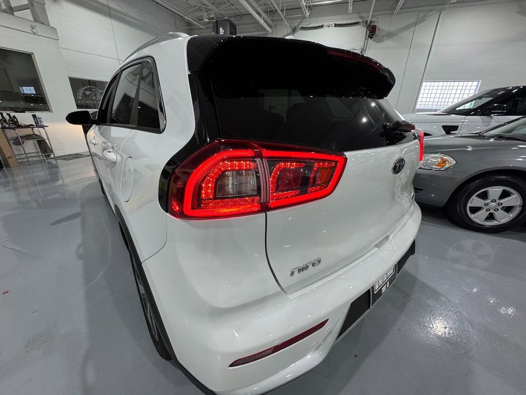 Used 2019 Kia Niro LX image 39