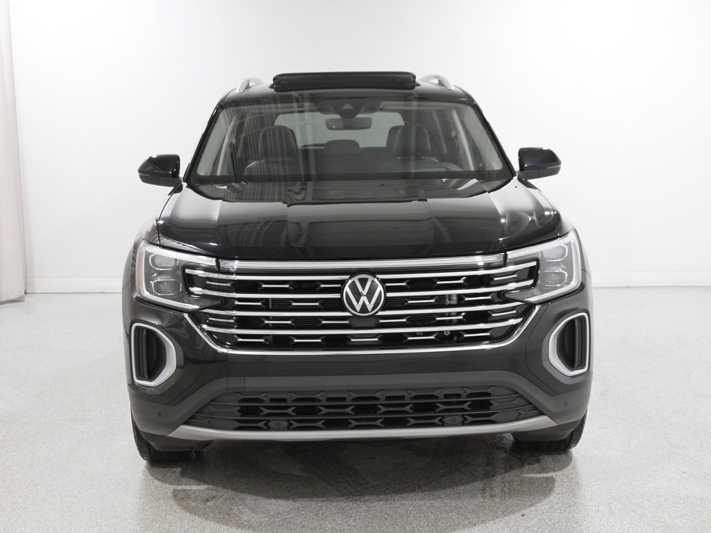 Used 2024 Volkswagen Atlas SEL image 2