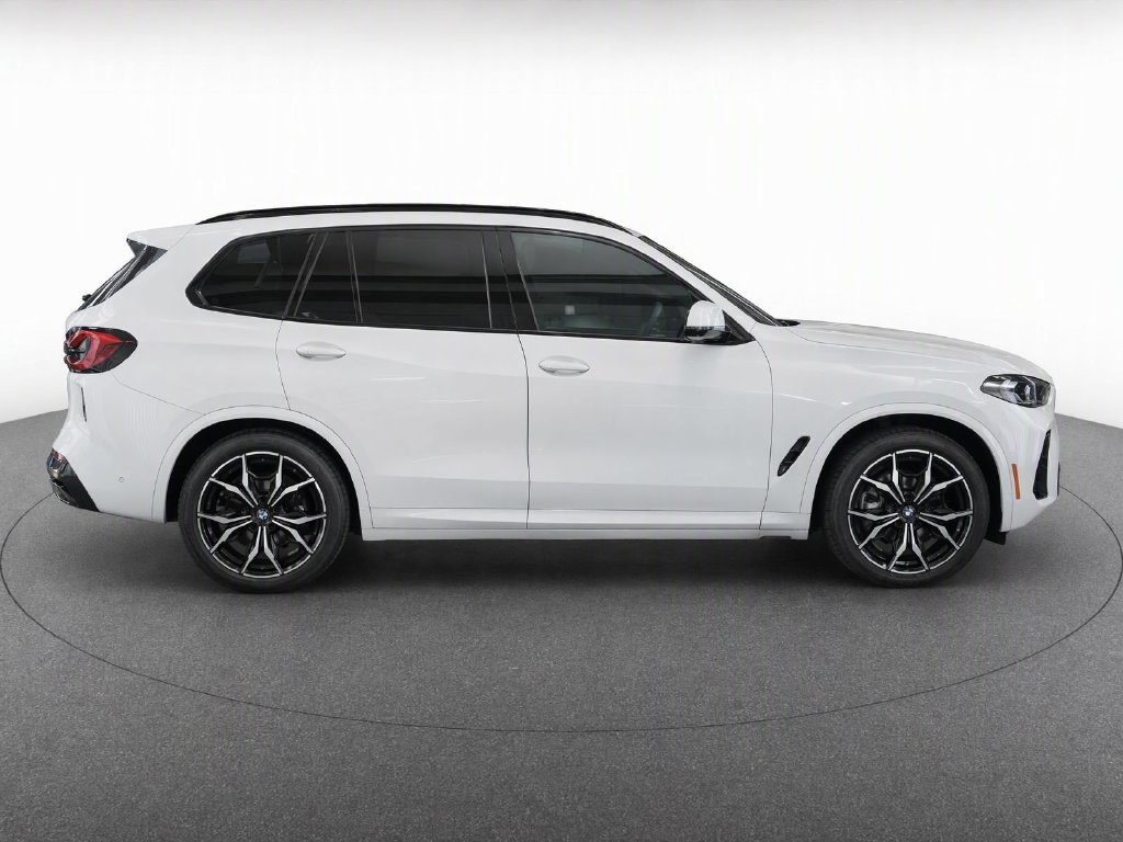 Used 2024 BMW X3 xDrive30i w/ Premium Package AWD/4WD image 7