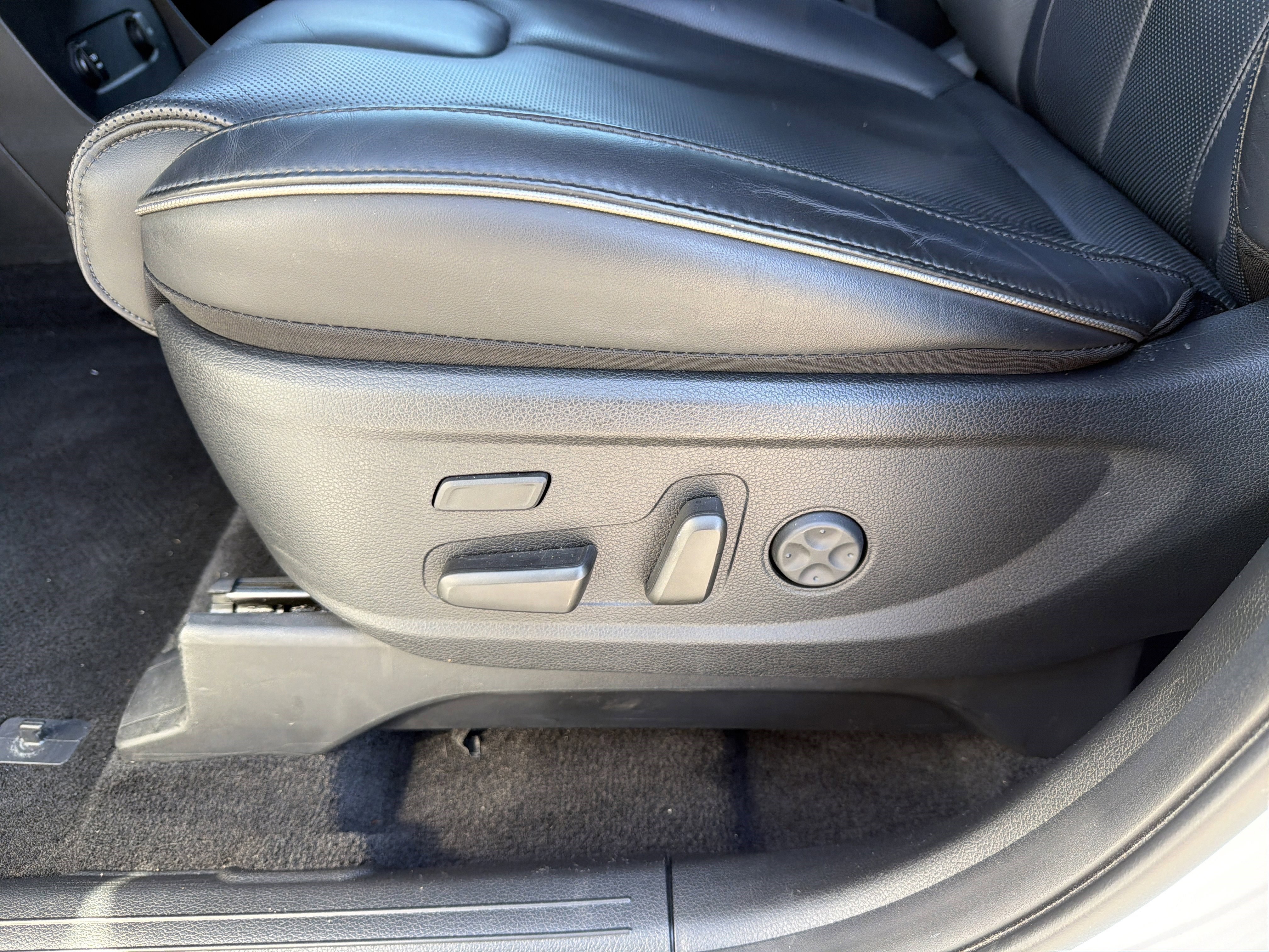 Used 2022 Hyundai Palisade Calligraphy image 27