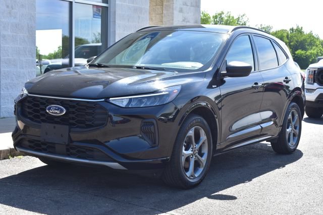 Used 2023 Ford Escape ST-Line AWD/4WD image 17