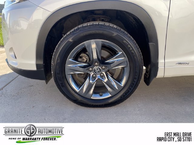 Used 2019 Toyota Highlander Limited Platinum AWD/4WD image 27