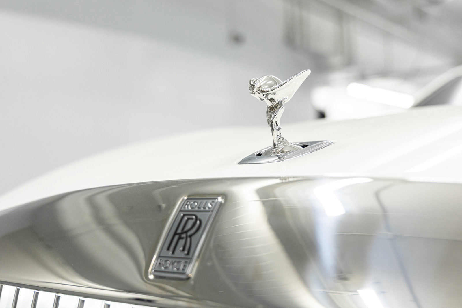 New 2026 Rolls-Royce Spectre image 9