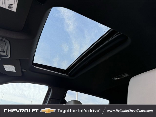 Certified 2025 Chevrolet Silverado 1500 ZR2 w/ Technology Package image 34