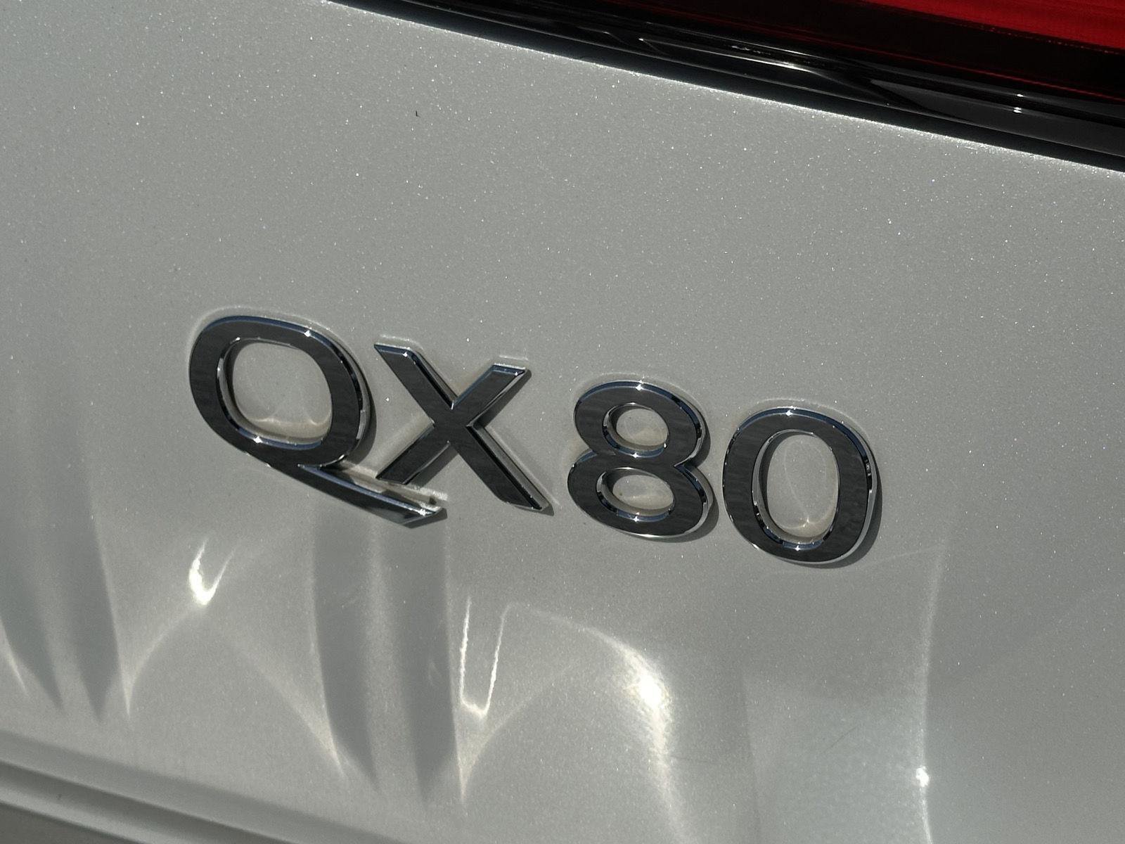 Used 2021 INFINITI QX80 Luxe w/ All-Season Package image 10