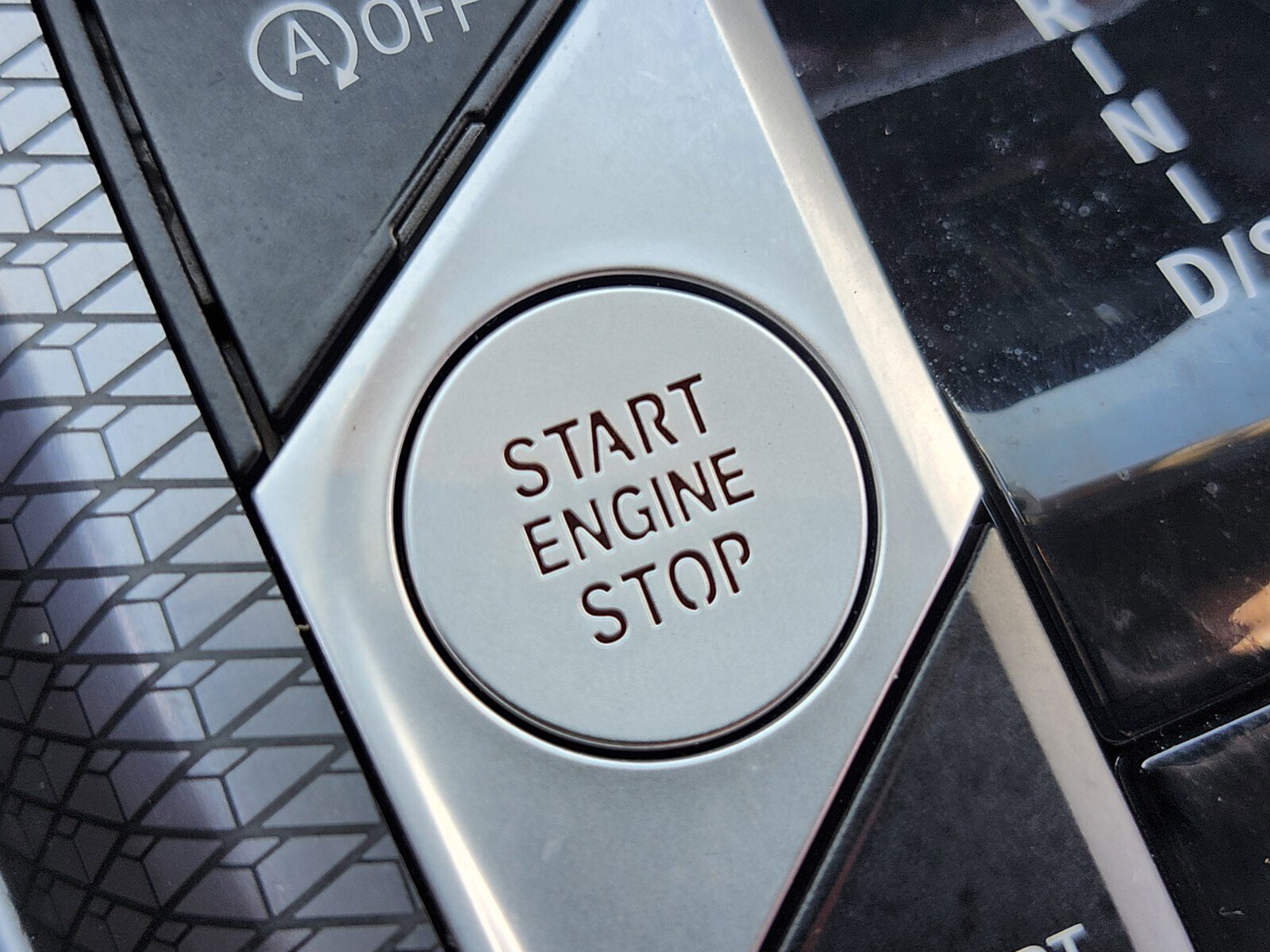 Certified 2025 BMW 430i Convertible w/ M Sport Package image 39