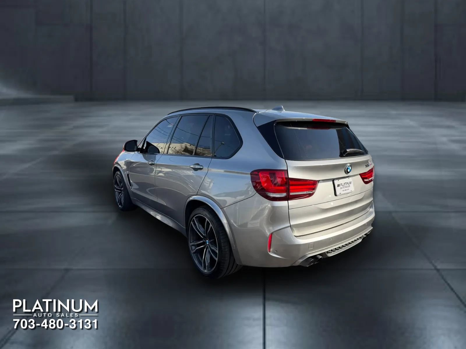 Used 2017 BMW X5 M image 9