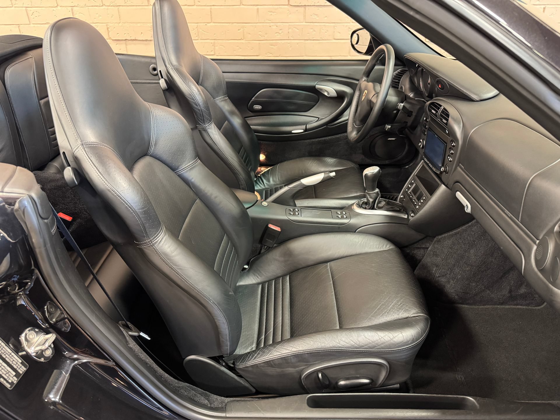 Used 2003 Porsche 911 Carrera 4 AWD/4WD image 38