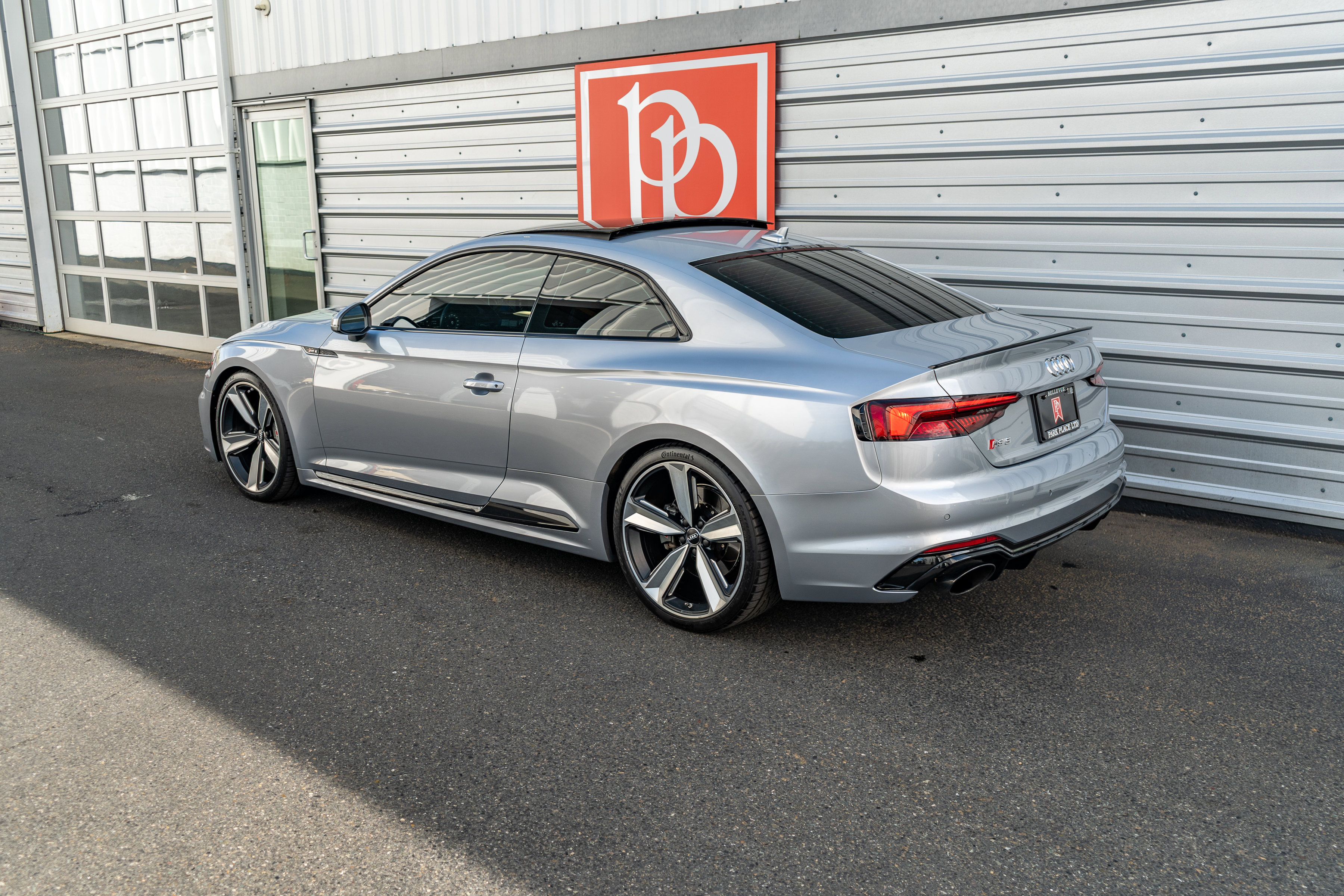 Used 2018 Audi RS 5 w/ Dynamic Plus Package AWD/4WD image 40