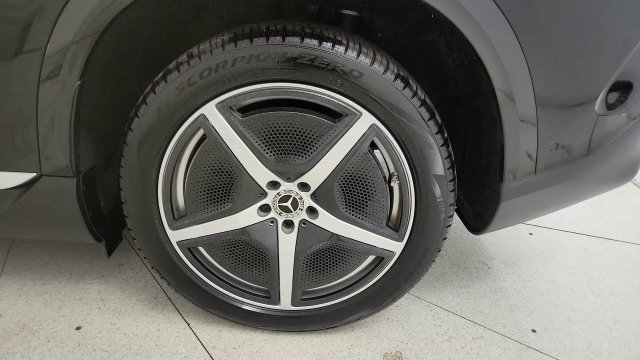 Used 2025 Mercedes-Benz EQE 350+ 4MATIC SUV w/ AMG Line Exterior Package image 79