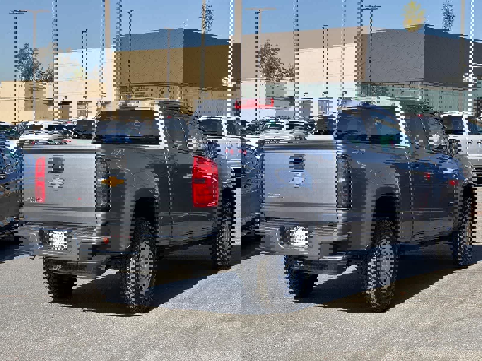 Used 2018 Chevrolet Colorado W/T w/ WT Convenience Package image 6