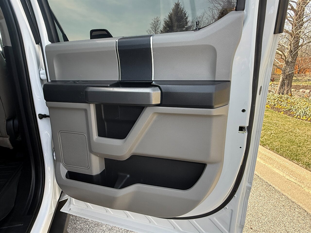 Used 2018 Ford F250 XLT w/ XLT Value Package AWD/4WD image 36
