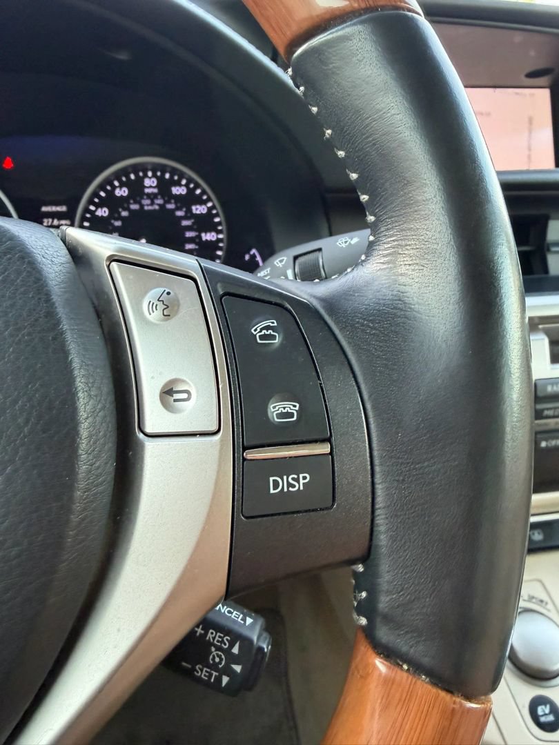 Used 2013 Lexus ES 300h w/ Luxury Pkg FWD image 21