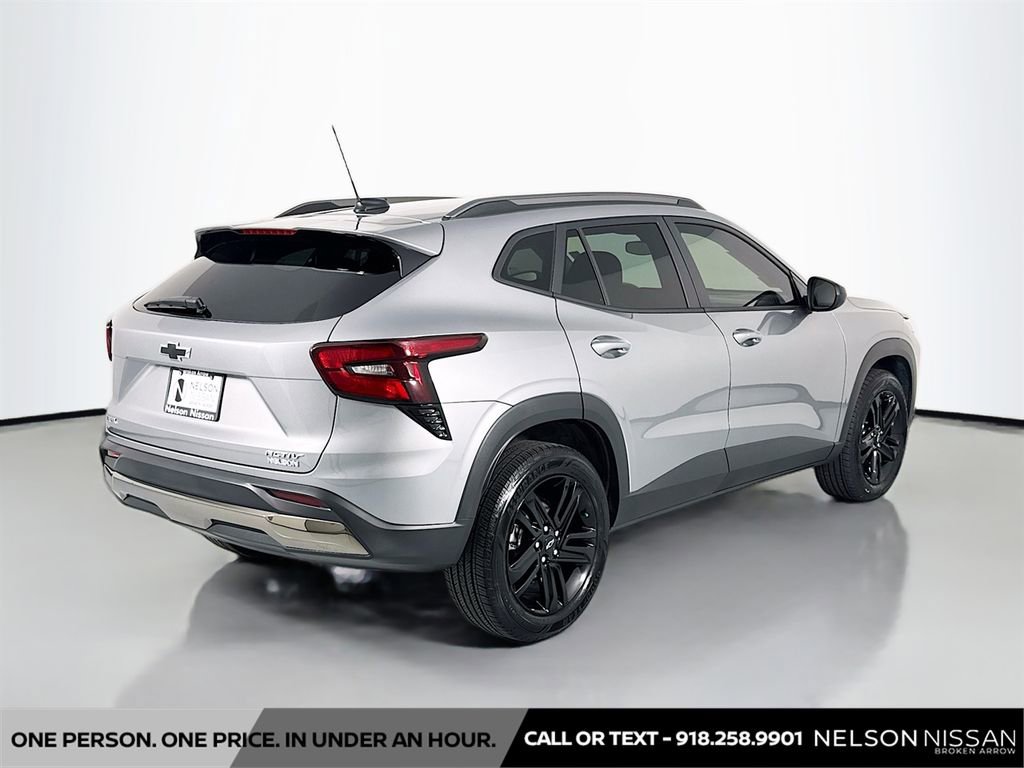 Used 2025 Chevrolet Trax ACTIV FWD image 5