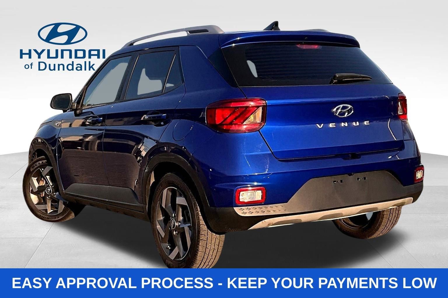 Used 2021 Hyundai Venue SEL FWD image 5