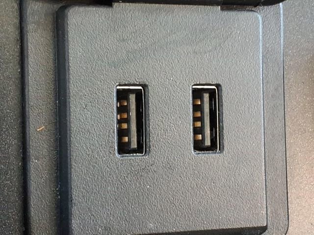 Used 2018 Chevrolet Silverado 1500 LTZ w/ LTZ Plus Package image 17