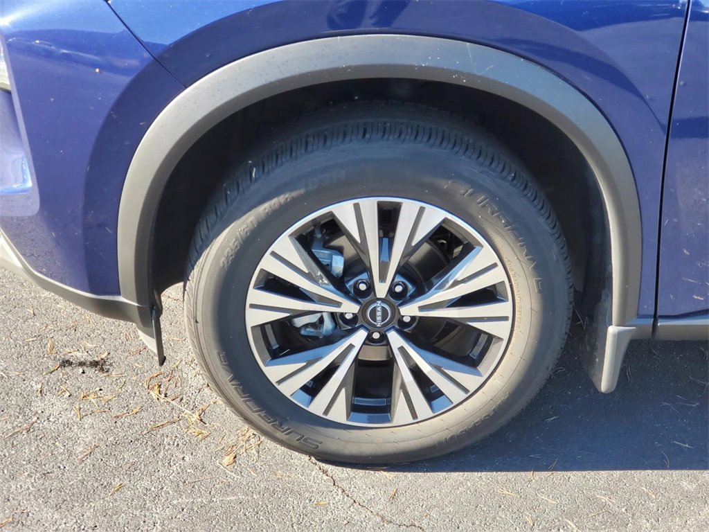 Certified 2023 Nissan Rogue SV image 12