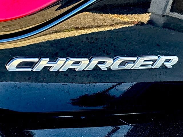 Used 2023 Dodge Charger SXT RWD image 5