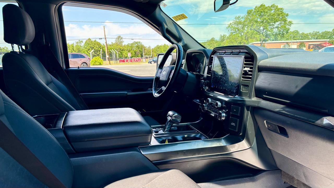 Used 2021 Ford F150 XLT w/ Equipment Group 302A High AWD/4WD image 9
