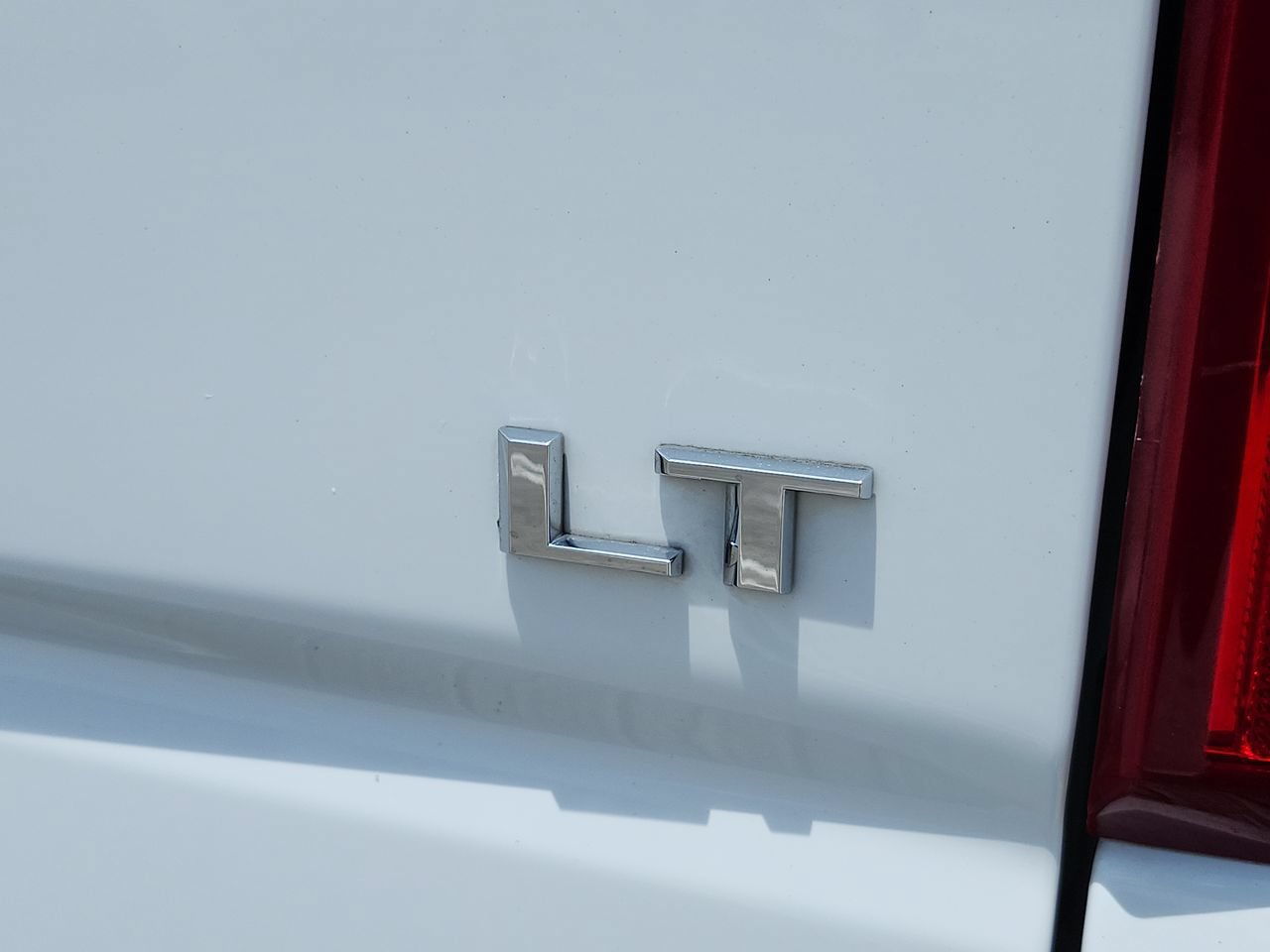 Used 2022 Chevrolet Silverado 1500 LT RWD image 9