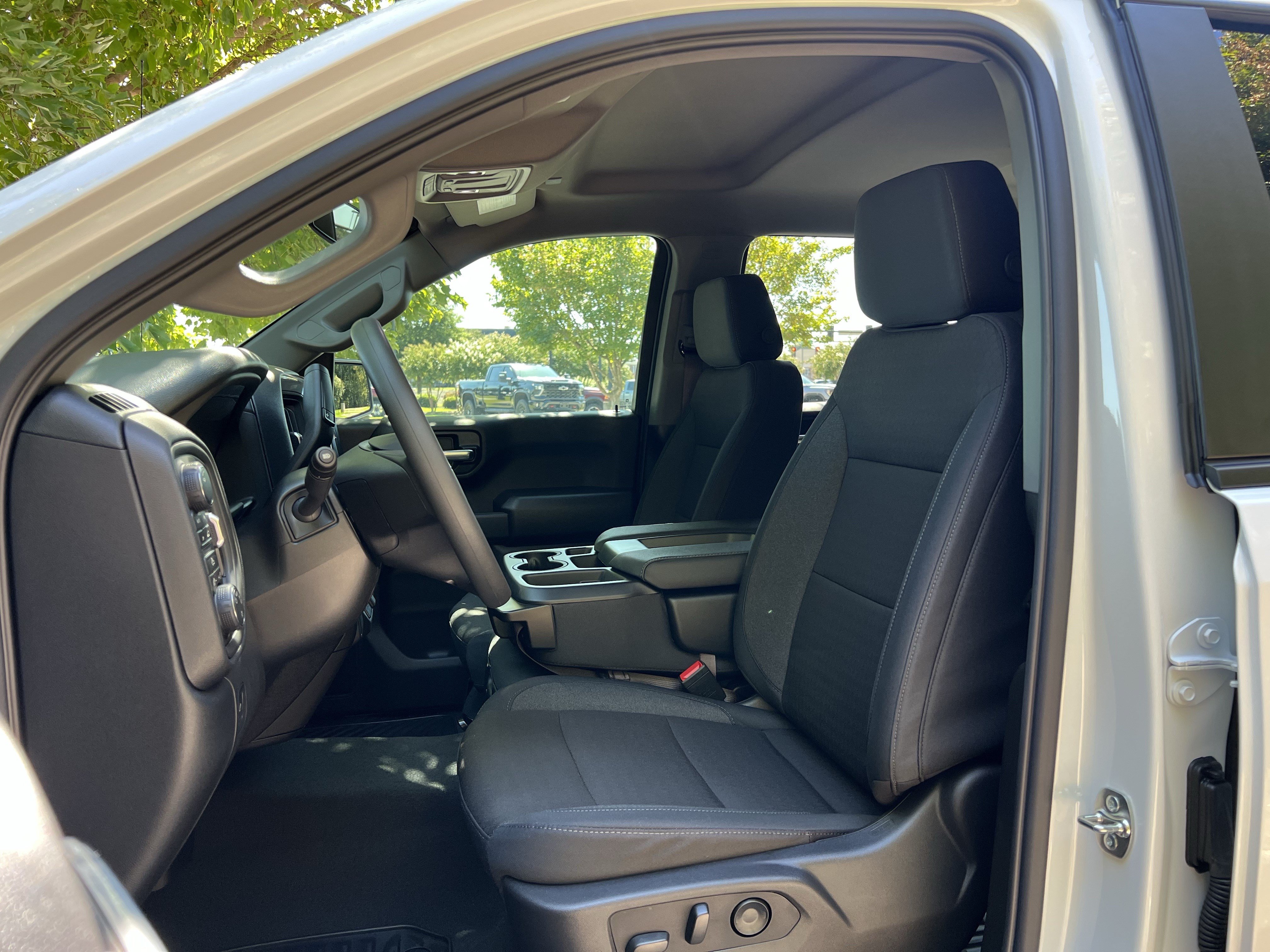 New 2026 Chevrolet Silverado 1500 Custom w/ Turbomax Blackout Package AWD/4WD image 16