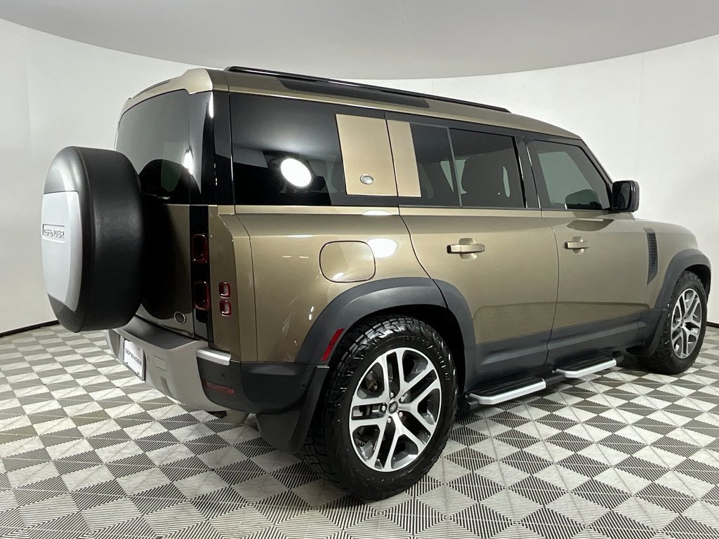 Used 2020 Land Rover Defender 110 HSE image 4