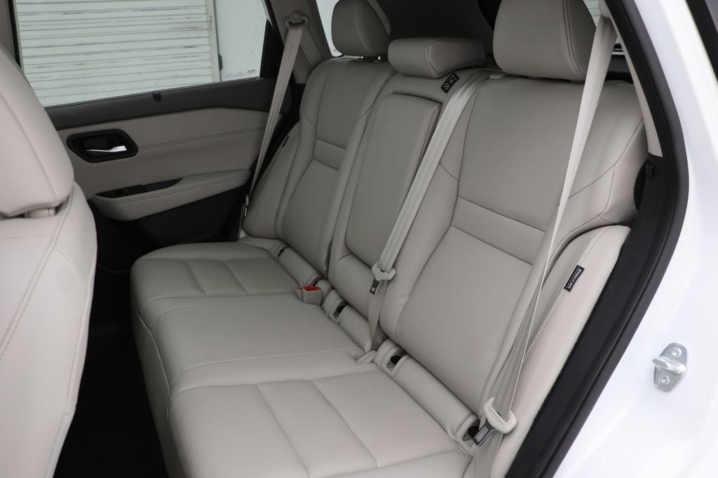 Used 2023 Nissan Rogue SL w/ SL Premium Package AWD/4WD image 11