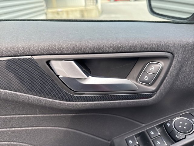 New 2025 Ford Escape ST-Line w/ Equipment Group 301A image 12