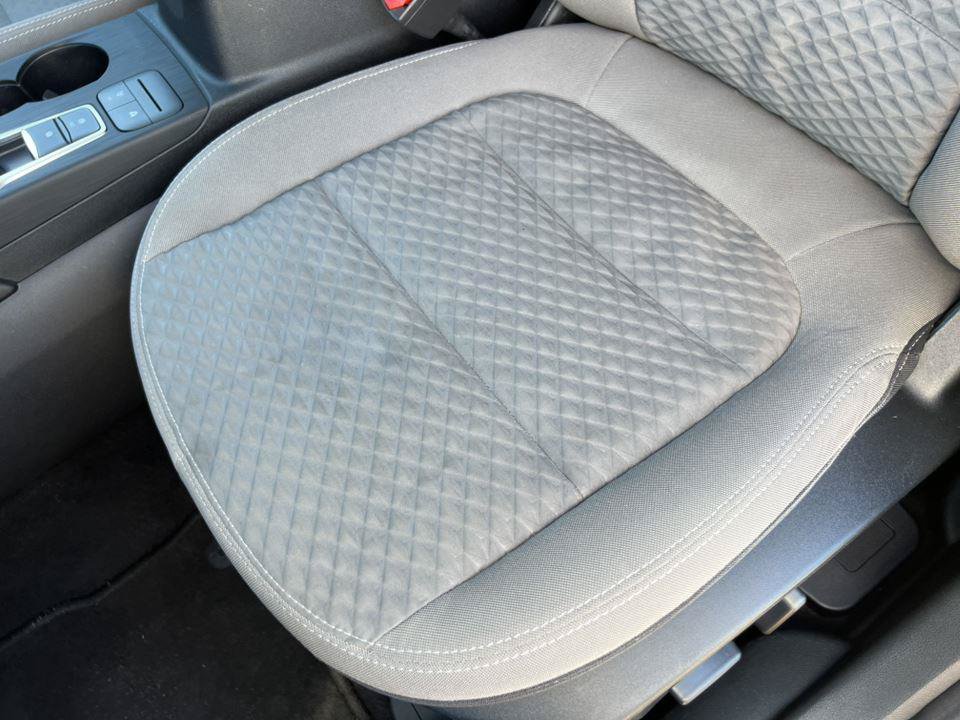 Used 2020 Ford Escape SE AWD/4WD image 9