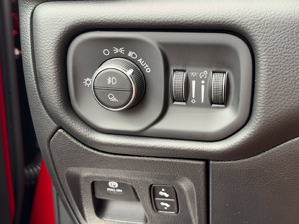 New 2027 RAM 1500 4x4 Crew Cab image 28