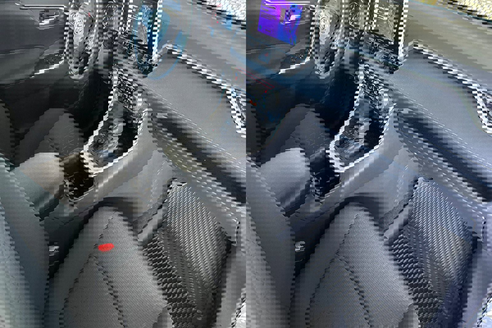 New 2025 Toyota RAV4 XLE image 19